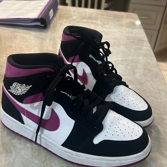 Nike Shoes - Nike Air Jordan mid tops. These are absolutely amazing. Near perfect